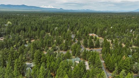 Tiny photo for 63375 Saddleback Drive, Bend, OR 97703 (MLS # 220219902)