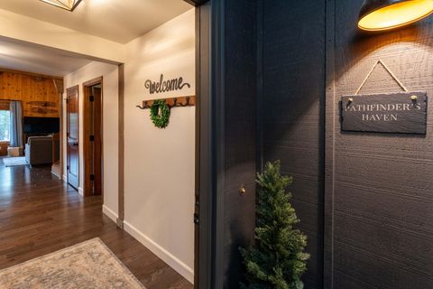 Tiny photo for 17579 Pathfinder Lane #6, Sunriver, OR 97707 (MLS # 220216751)