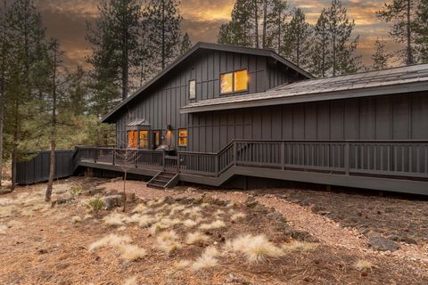 Tiny photo for 17579 Pathfinder Lane #6, Sunriver, OR 97707 (MLS # 220216751)