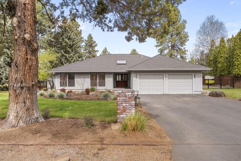 21052 Desert Woods Drive Bend OR 97702