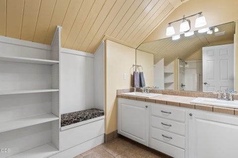 Tiny photo for 63531 Gentry Loop, Bend, OR 97701 (MLS # 220224088)