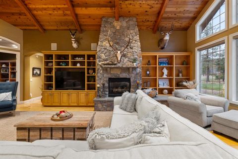 Tiny photo for 1161 Paper Birch Way, Klamath Falls, OR 97601 (MLS # 220211705)