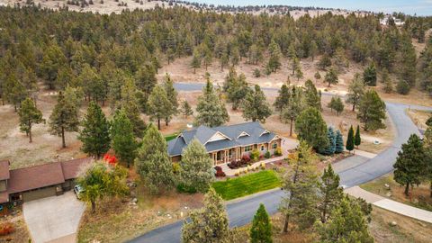 Tiny photo for 1161 Paper Birch Way, Klamath Falls, OR 97601 (MLS # 220211705)