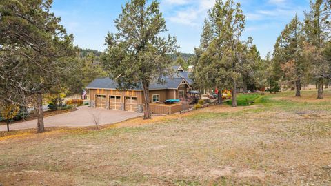 Tiny photo for 1161 Paper Birch Way, Klamath Falls, OR 97601 (MLS # 220211705)