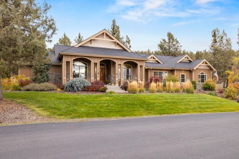 Photo of 1161 Paper Birch Way, Klamath Falls, OR 97601 (MLS # 220211705)