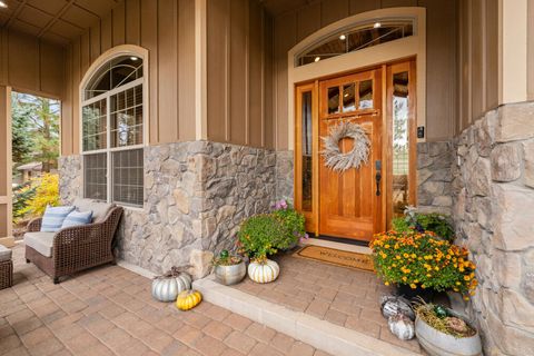 Tiny photo for 1161 Paper Birch Way, Klamath Falls, OR 97601 (MLS # 220211705)