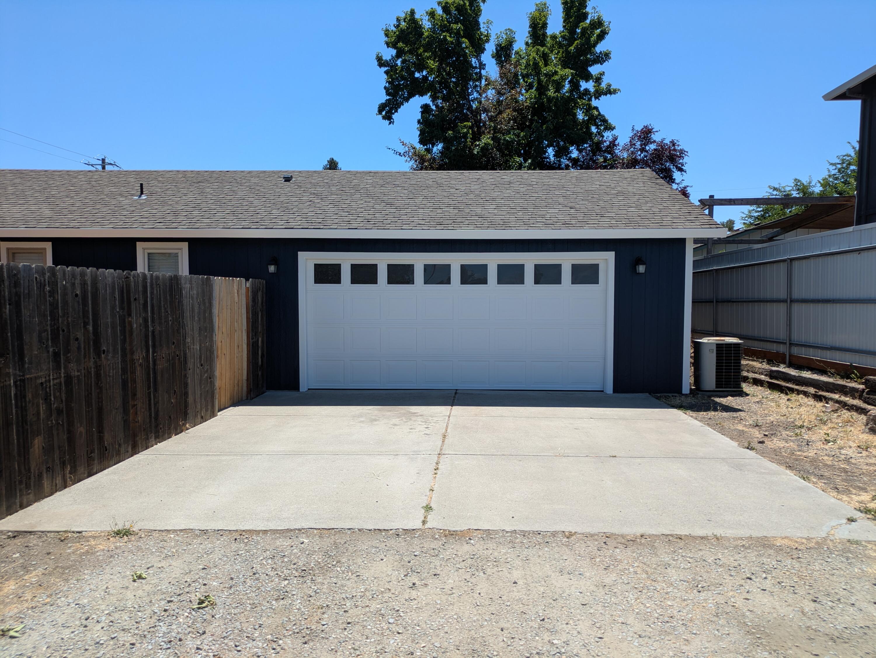 Constant Tract Addition To Central Point - Residential