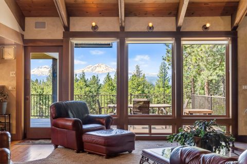 Photo of 69470 Deer Ridge Road, Sisters, OR 97759 (MLS # 220221187)