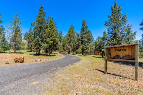 Tiny photo for 69470 Deer Ridge Road, Sisters, OR 97759 (MLS # 220221187)