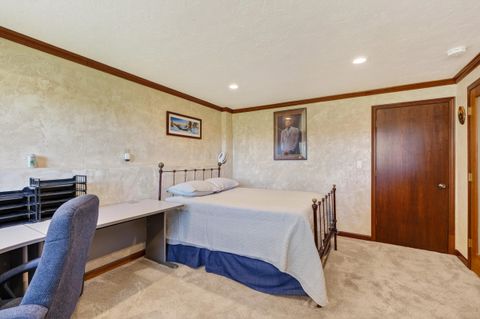Tiny photo for 69470 Deer Ridge Road, Sisters, OR 97759 (MLS # 220221187)