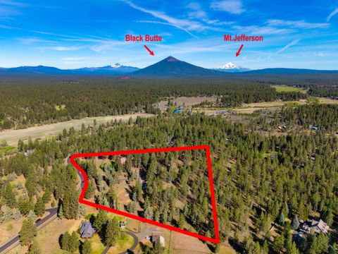 Tiny photo for 69470 Deer Ridge Road, Sisters, OR 97759 (MLS # 220221187)