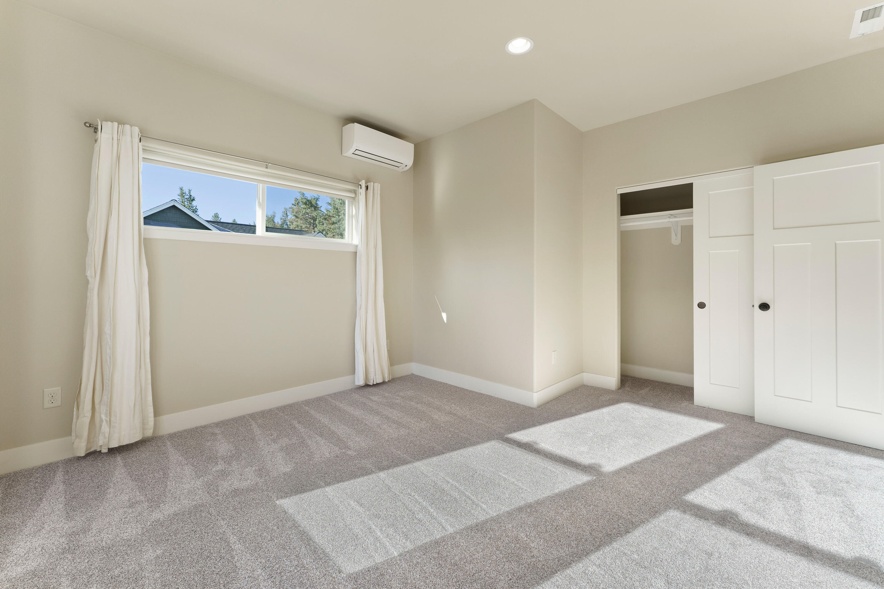 Diamont Pines - Residential