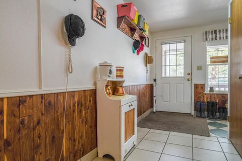 Tiny photo for 29700 Ivory Pine Road, Bly, OR 97622 (MLS # 220220518)