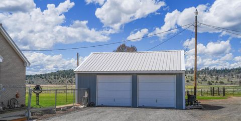 Tiny photo for 29700 Ivory Pine Road, Bly, OR 97622 (MLS # 220220518)