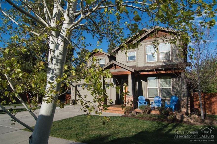 Beautiful home on cul-de-sac in NW Bend, surrounded by custom homes. A short walk to the new 32 acre park with 3 acre lake! (Discovery Park) Home has open floor plan with spacious kitchen, granite tile, stainless appliances & a generous pantry. 2 masters, Main level master features extra deep jetted tub & walk-in closet. All 4 bedrooms have walk in closets. An oversized bonus room & office finish this home nicely! Fully fenced and landscaped, close to trails, Shevlin Park, schools and more.