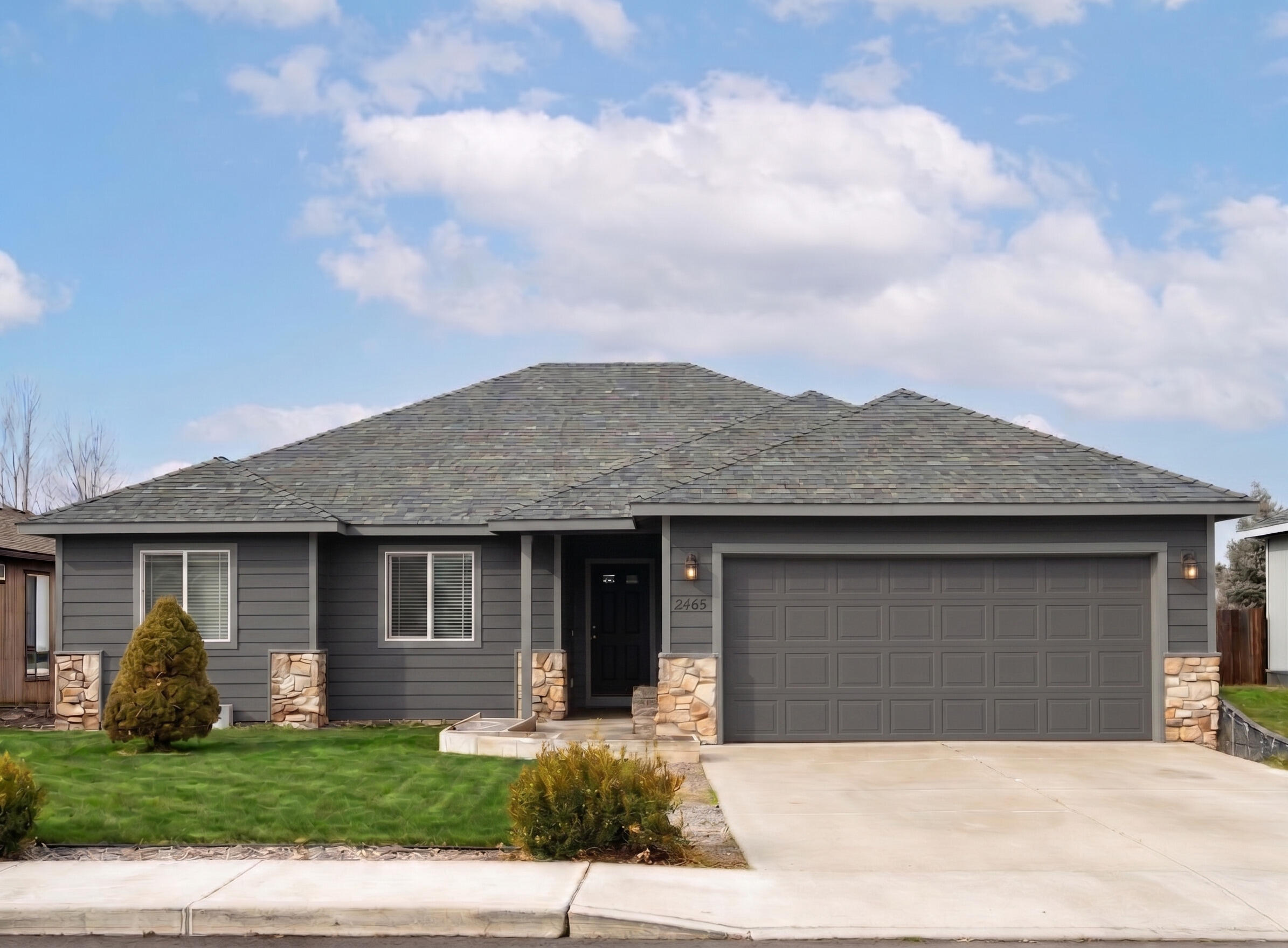 2465 NE 7th Lane