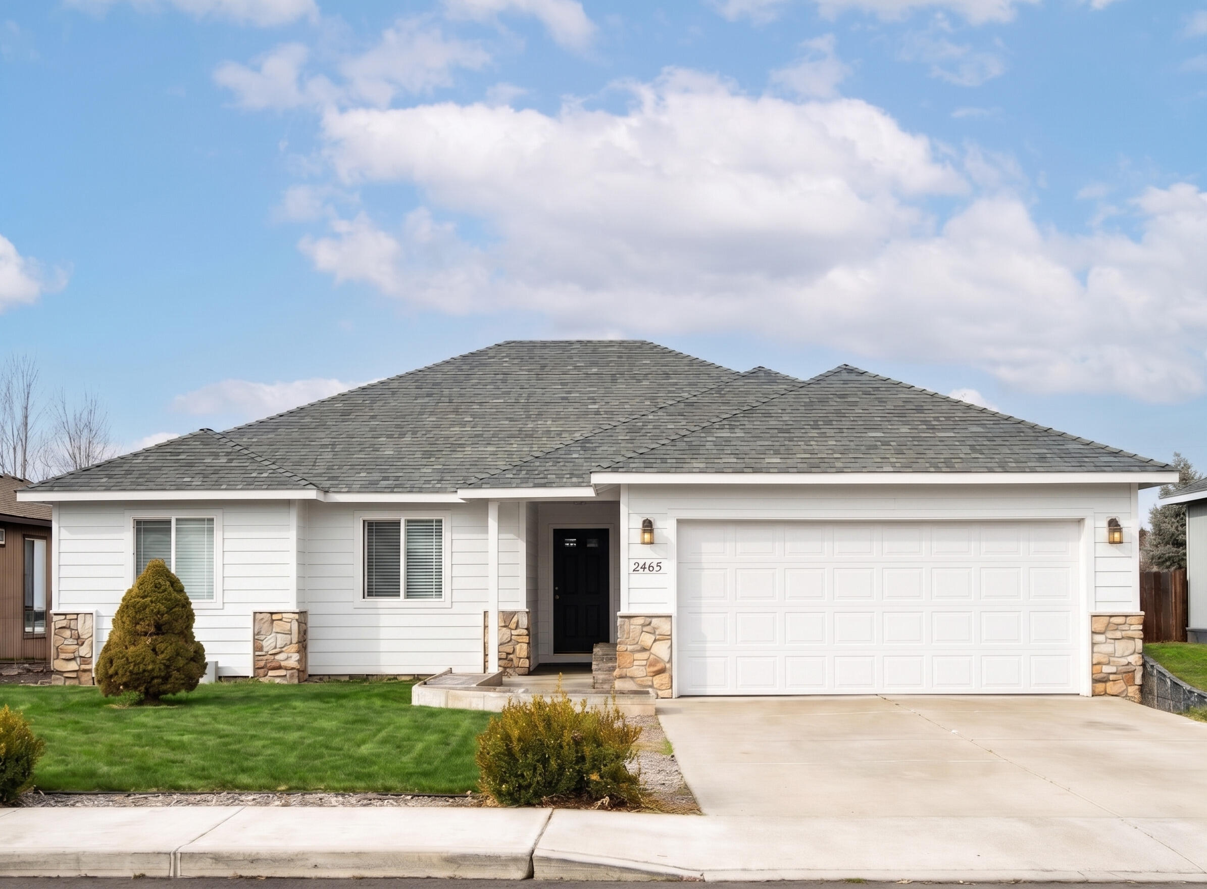 2465 NE 7th Lane