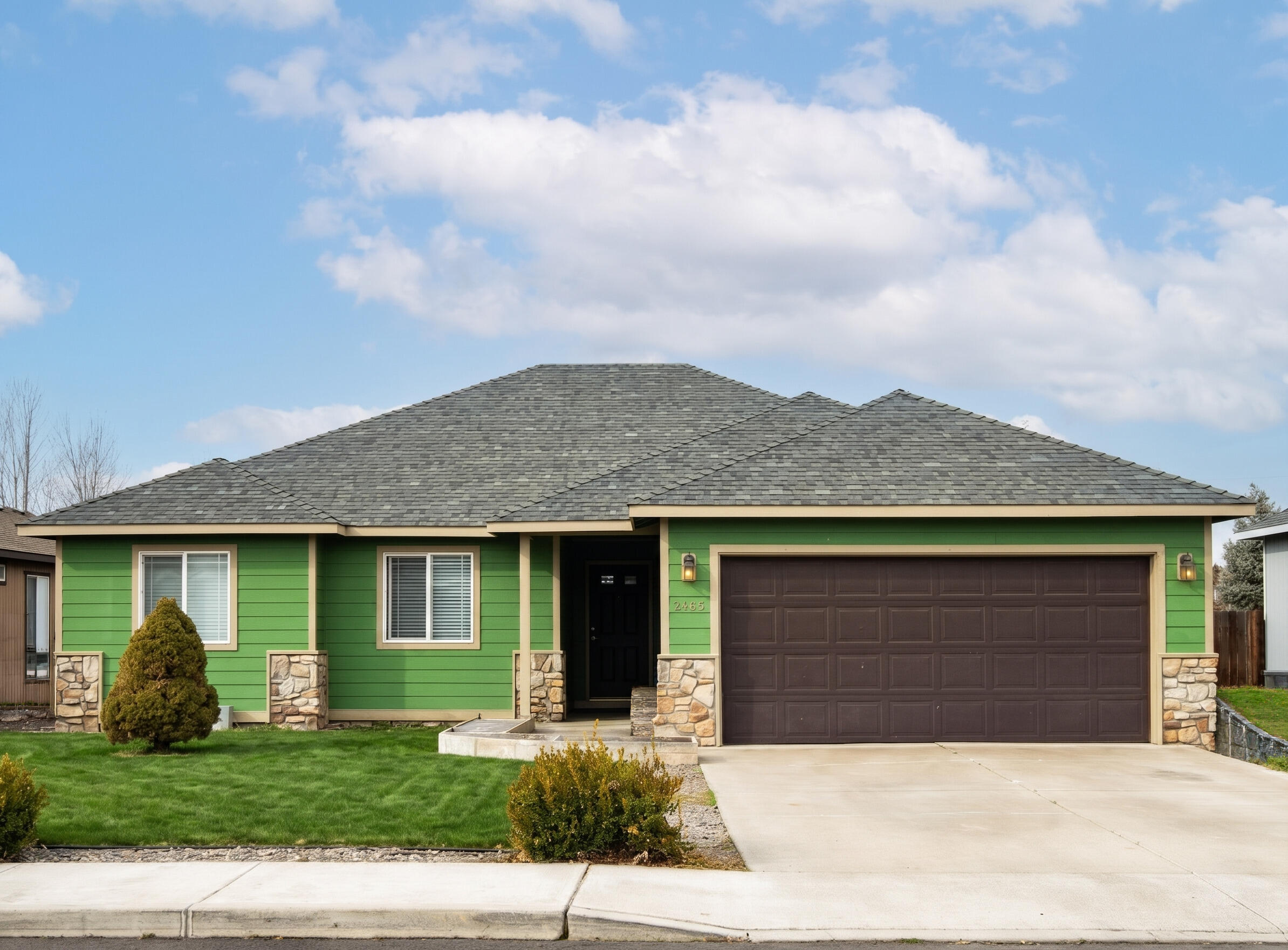 2465 NE 7th Lane