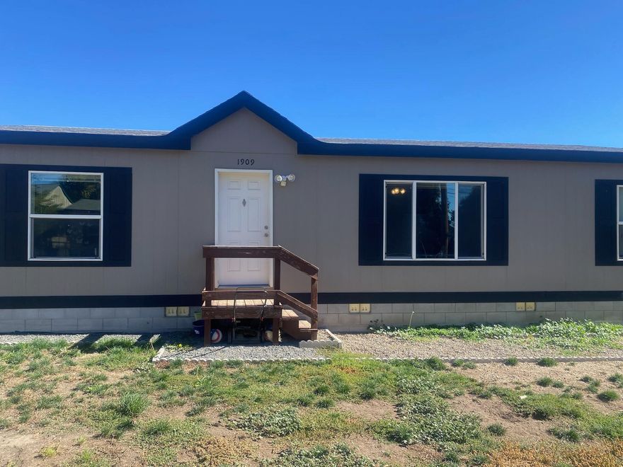 This well-maintained 3-bedroom, 2-bathroom home is located on a quiet dead-end street. This 1,296 home is split bedroom layout with the master bedroom on one side of the floor plan and the other and the two other rooms on the other side of the floor plan. The property has a 24x30 detached garage shop and a 12x20 wood deck, with an air conditioner which is integrated into the HVAC system. This property has a source of irrigation, and the irrigation pump stays with the property. Large driveway with plenty of space for RV parking. It's just moments away from Steen's Sports Park and Hogsback Mountain Hiking Trail. Seller is very motivated and will look at all offers. Call or Text listing agent for your appointment.