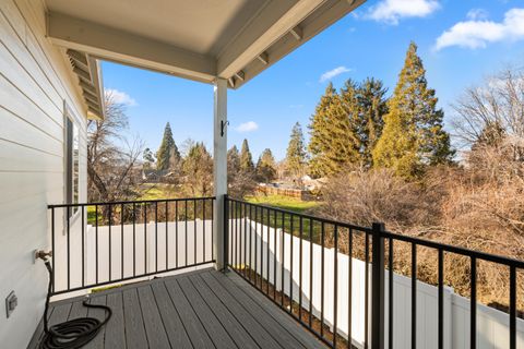 Tiny photo for 672 Nobility Drive, Medford, OR 97501 (MLS # 220214097)