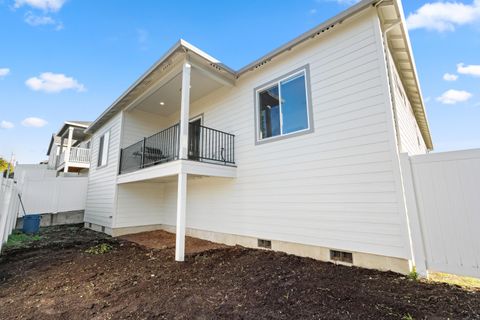 Tiny photo for 672 Nobility Drive, Medford, OR 97501 (MLS # 220214097)