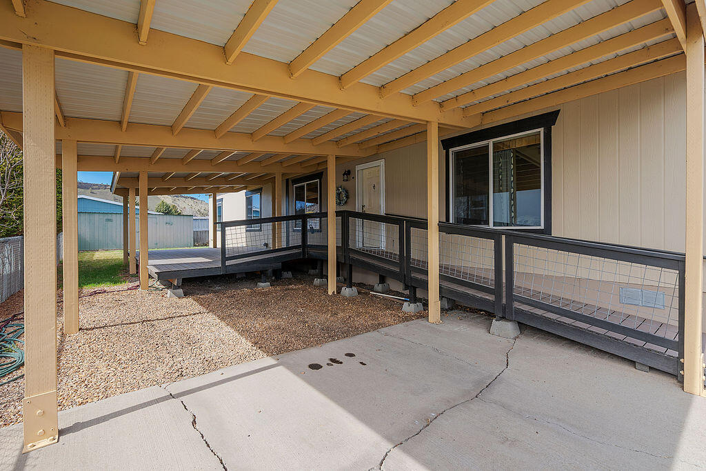 185 NW Harwood Street 88