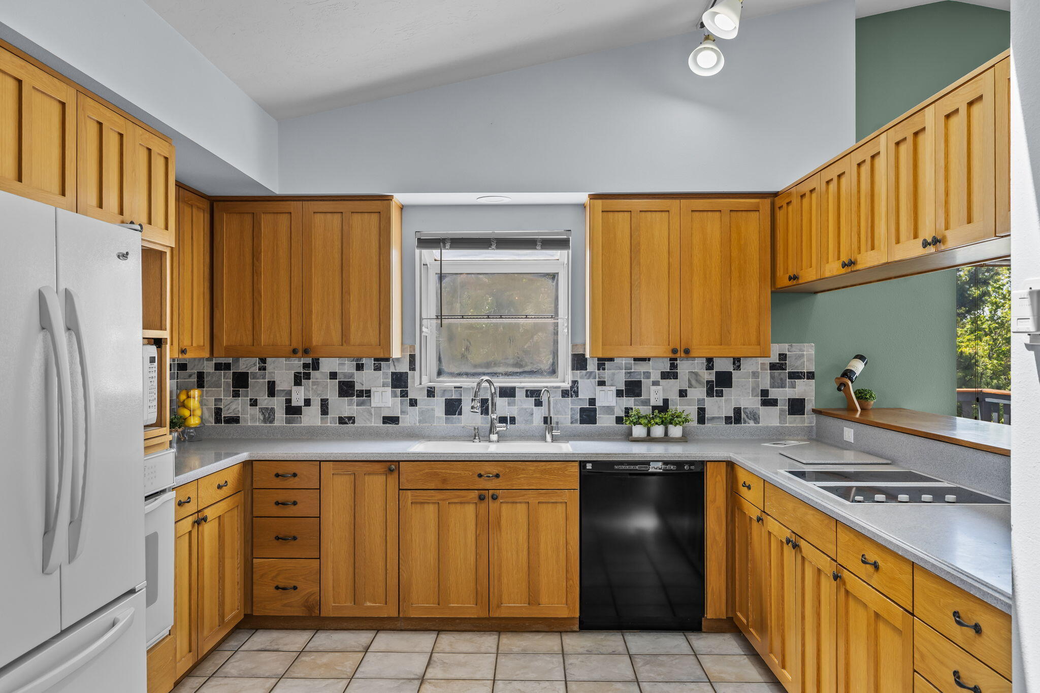 Classic Estates - Residential