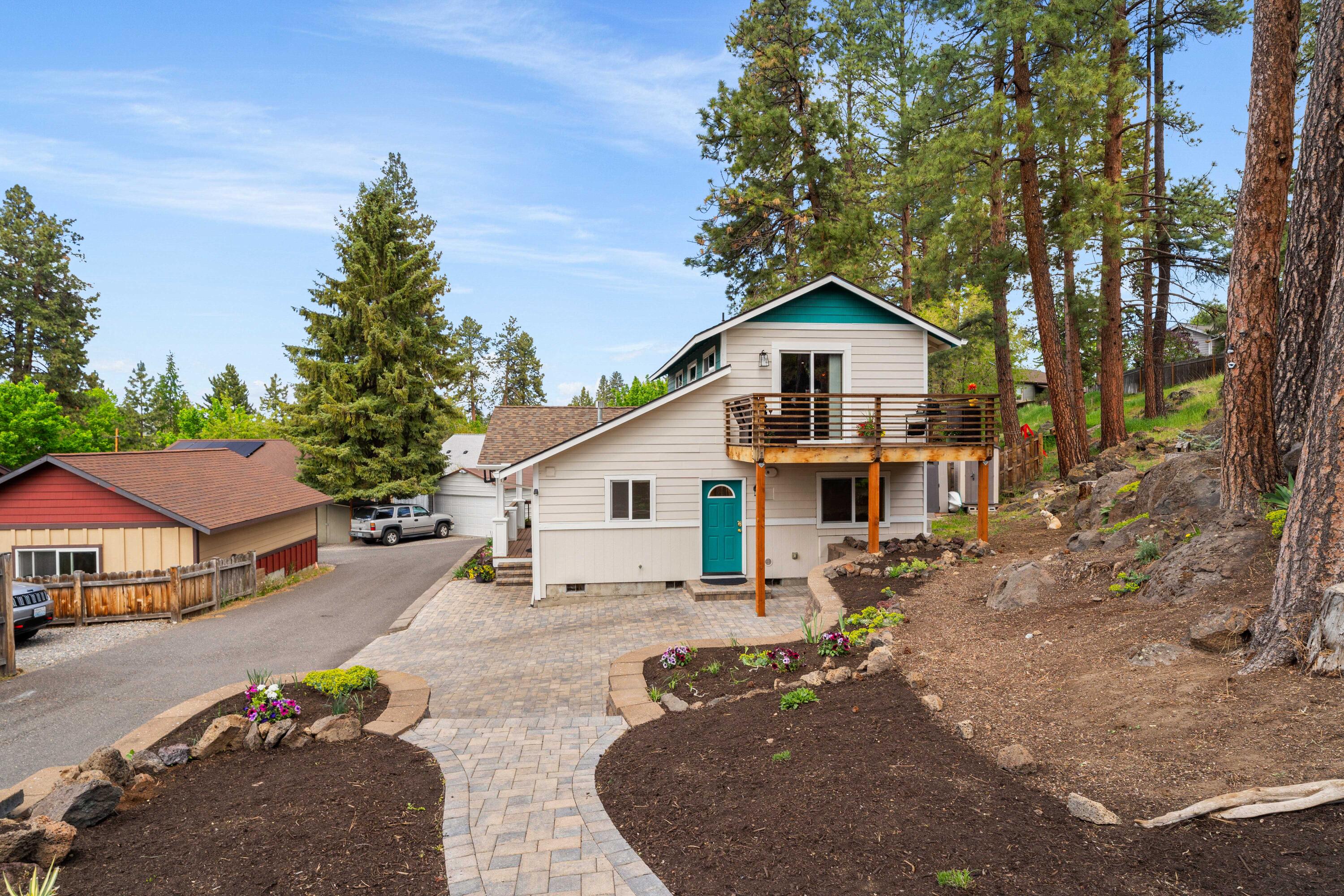1242 SW Silver Lake Boulevard 1 and 2