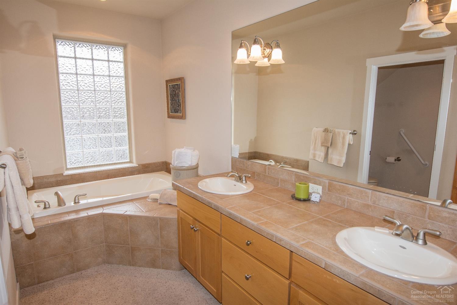 Eagle Crest - Residential