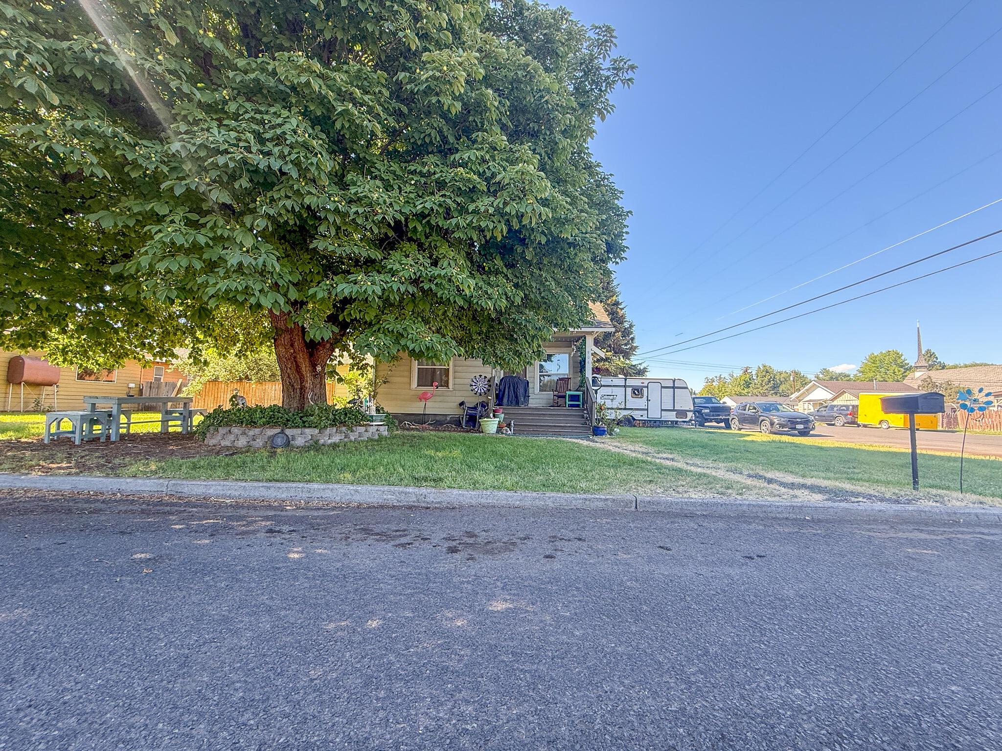 904 NE 2nd Street