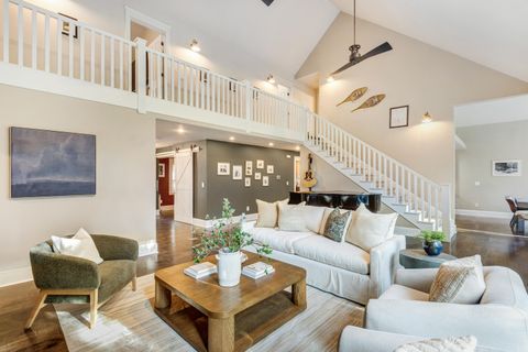 Tiny photo for 693 E Tyler Avenue, Sisters, OR 97759 (MLS # 220214108)