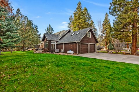 Tiny photo for 693 E Tyler Avenue, Sisters, OR 97759 (MLS # 220214108)