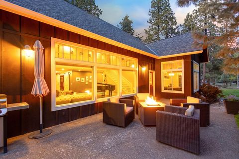 Tiny photo for 693 E Tyler Avenue, Sisters, OR 97759 (MLS # 220214108)