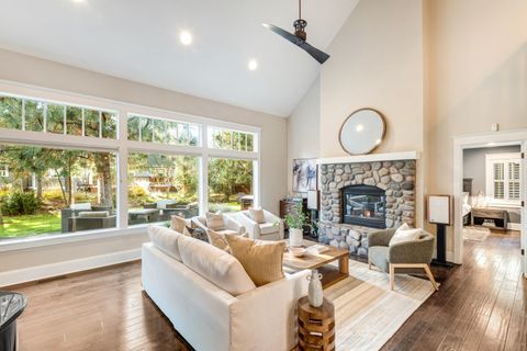 Tiny photo for 693 E Tyler Avenue, Sisters, OR 97759 (MLS # 220214108)