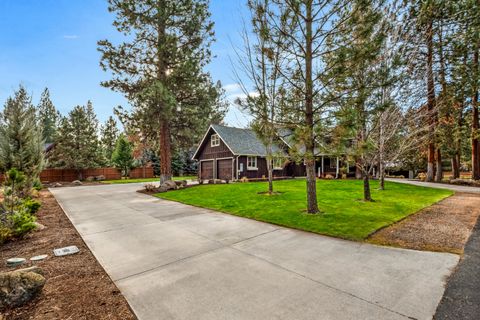 Tiny photo for 693 E Tyler Avenue, Sisters, OR 97759 (MLS # 220214108)