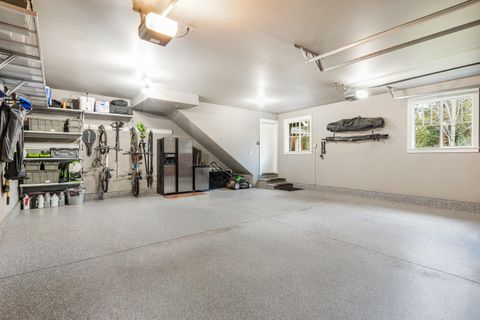 Tiny photo for 693 E Tyler Avenue, Sisters, OR 97759 (MLS # 220214108)