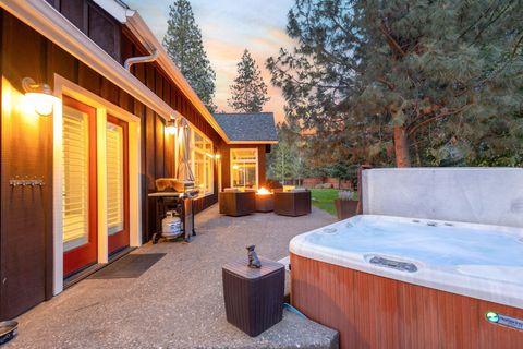 Tiny photo for 693 E Tyler Avenue, Sisters, OR 97759 (MLS # 220214108)