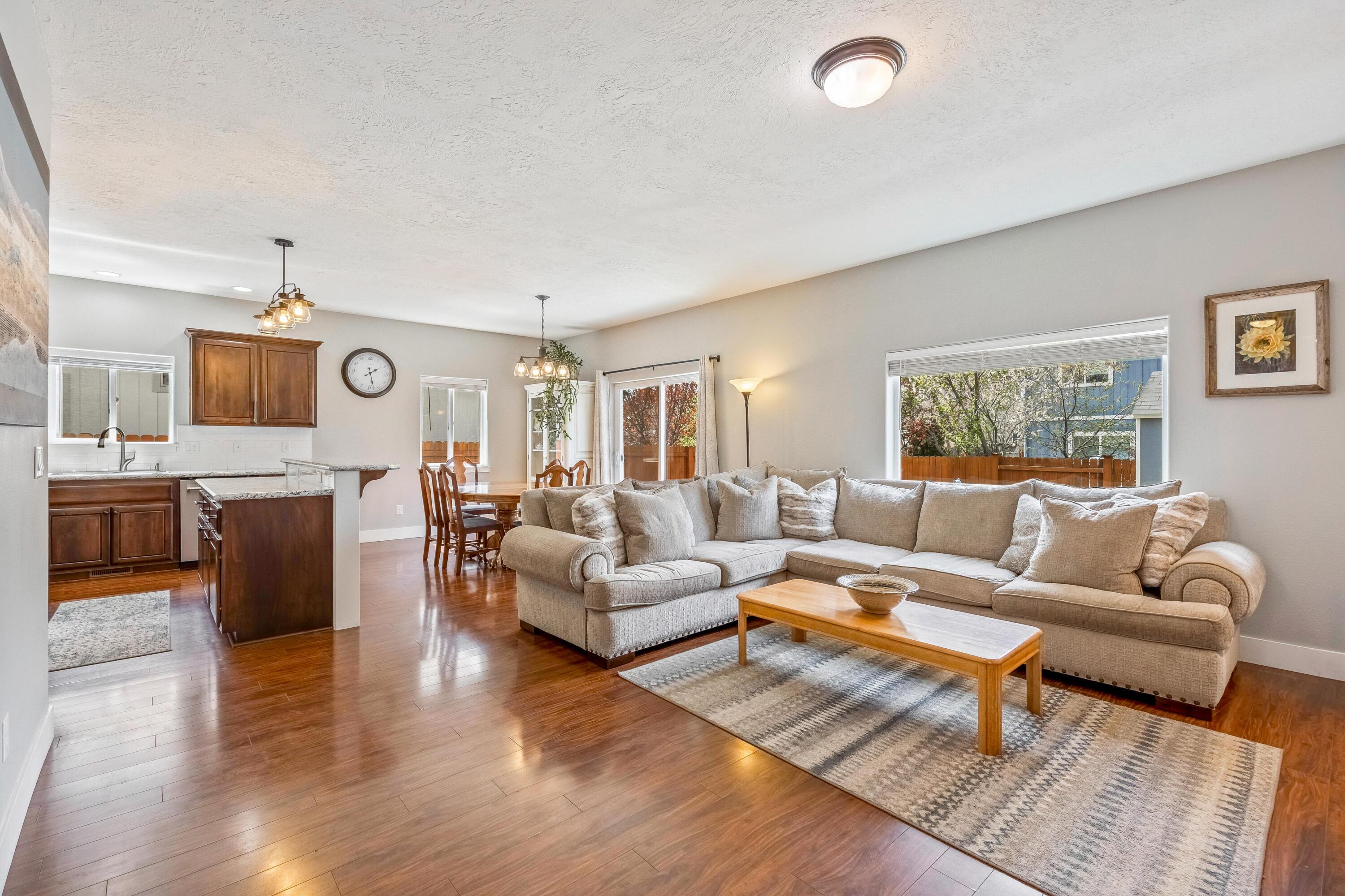 653 NE Providence Drive