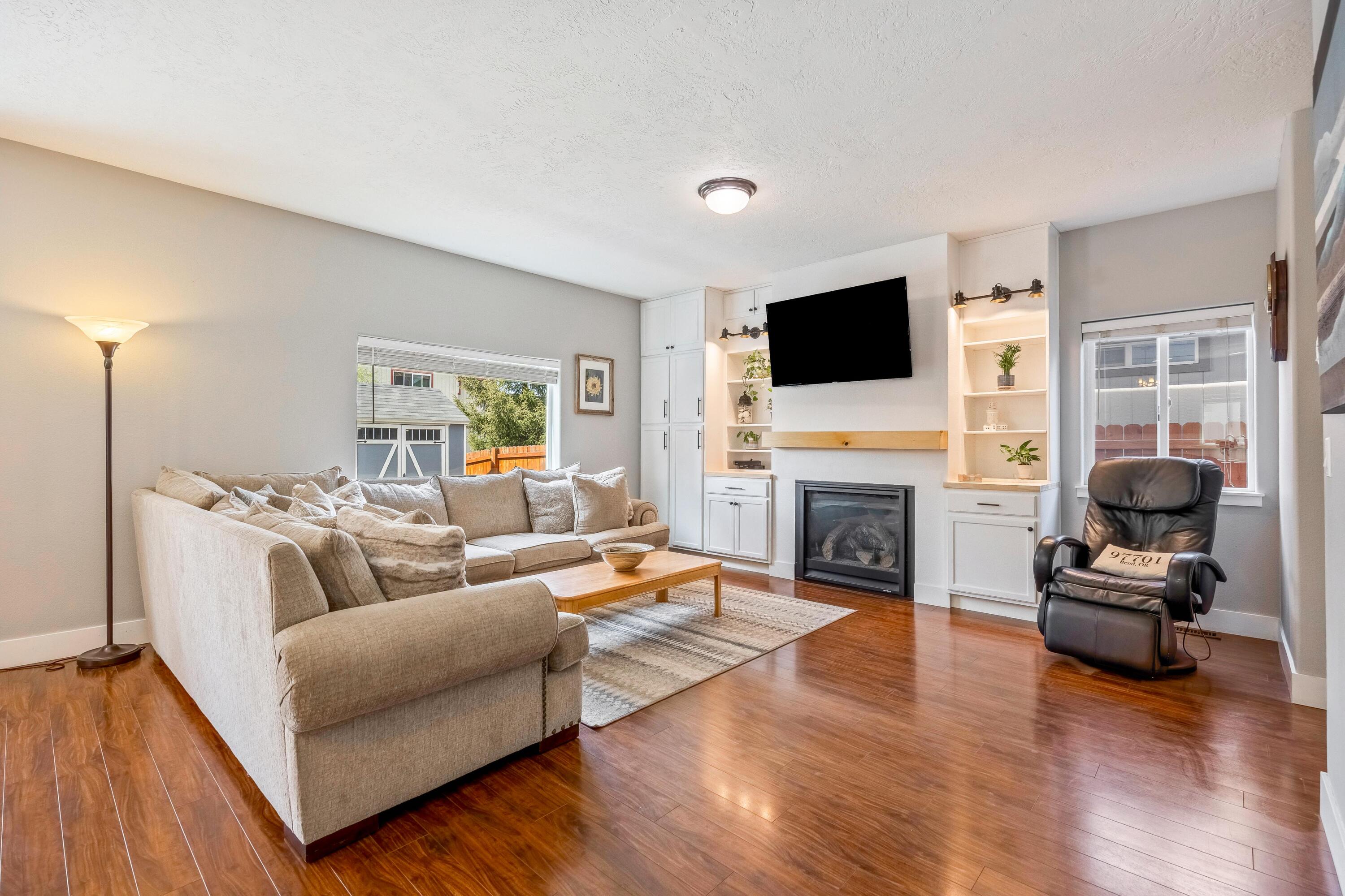 653 NE Providence Drive