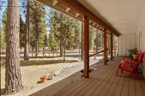 Tiny photo for 153520 Twilla Court, La Pine, OR 97739 (MLS # 220221824)