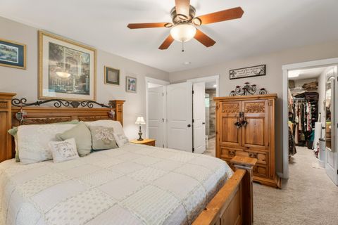 Tiny photo for 153520 Twilla Court, La Pine, OR 97739 (MLS # 220221824)