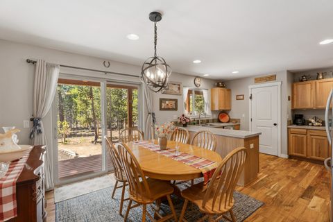 Tiny photo for 153520 Twilla Court, La Pine, OR 97739 (MLS # 220221824)