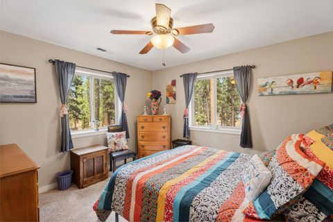 Tiny photo for 153520 Twilla Court, La Pine, OR 97739 (MLS # 220221824)