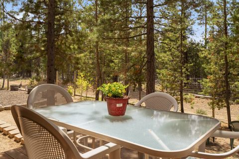 Tiny photo for 153520 Twilla Court, La Pine, OR 97739 (MLS # 220221824)