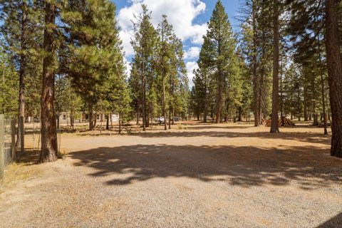 Tiny photo for 153520 Twilla Court, La Pine, OR 97739 (MLS # 220221824)