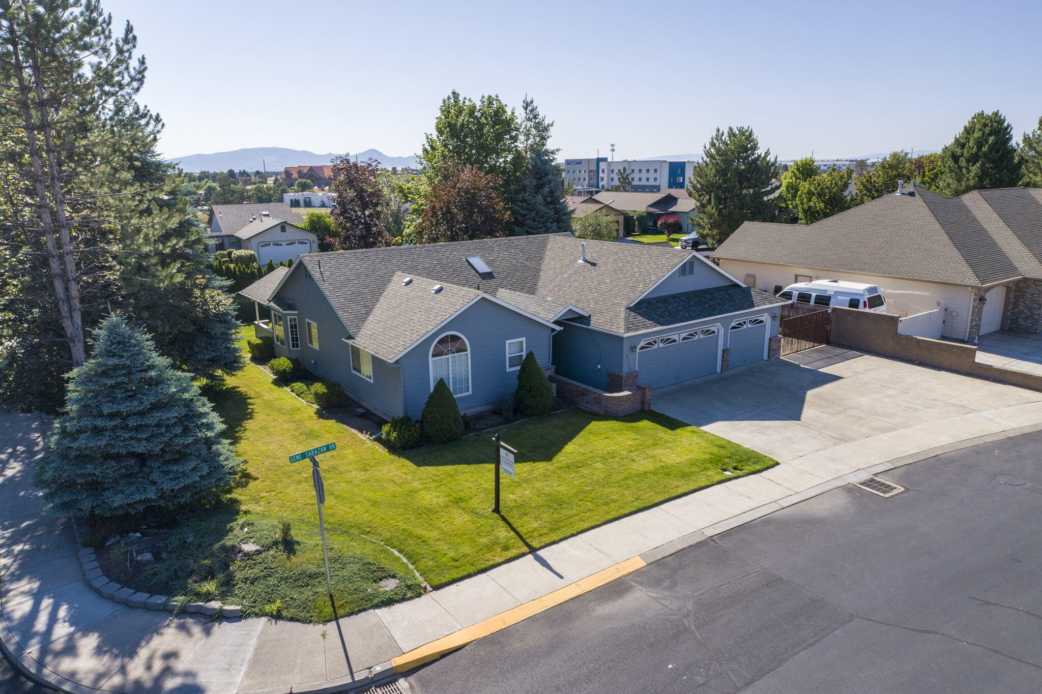 Greens At Redmond - Residential