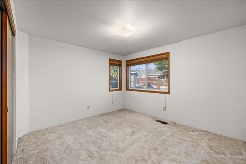 Tiny photo for 154 Silverwood Court, Central Point, OR 97502 (MLS # 220221165)