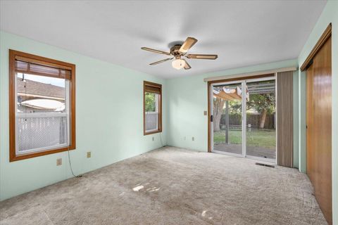 Tiny photo for 154 Silverwood Court, Central Point, OR 97502 (MLS # 220221165)