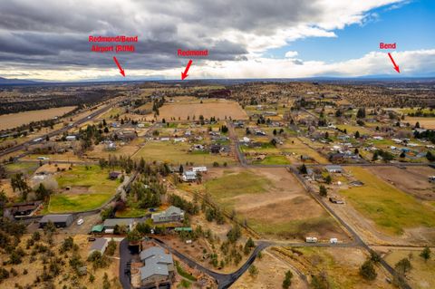 Tiny photo for 1221 NW Odem Avenue, Terrebonne, OR 97760 (MLS # 220212552)