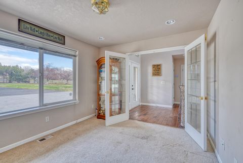 Tiny photo for 1221 NW Odem Avenue, Terrebonne, OR 97760 (MLS # 220212552)